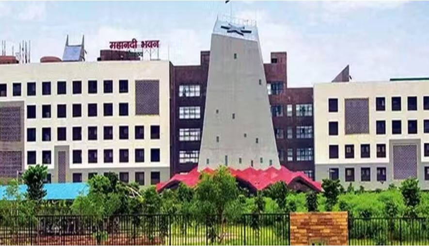 दिवाली से पहले साय सरकार की बड़ी प्रशासनिक सर्जरी; 11 आईएएस का तबादला