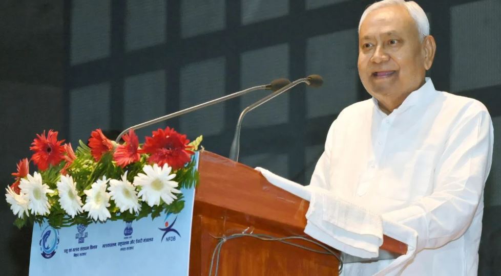 ड्रोन तकनीक से मत्स्य पालन, नीतीश ने मछली व्यापारियों को दी सौगात