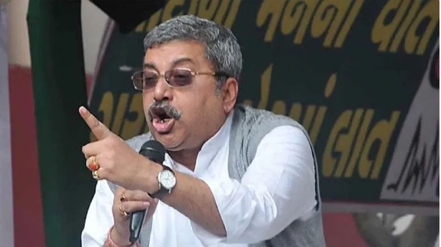 वक्फ बिल पर जेपीसी की बैठक में हंगामे के बाद एक्शन, टीएमसी नेता कल्याण एक दिन के लिए सस्पेंड