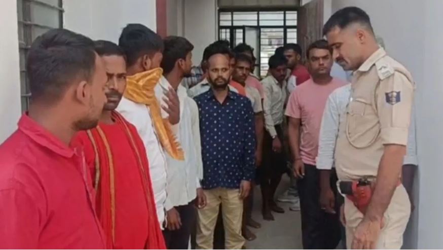 बिहार: 2200 लीटर शराब जब्त, भट्ठियां ध्वस्त, 24 अरेस्ट