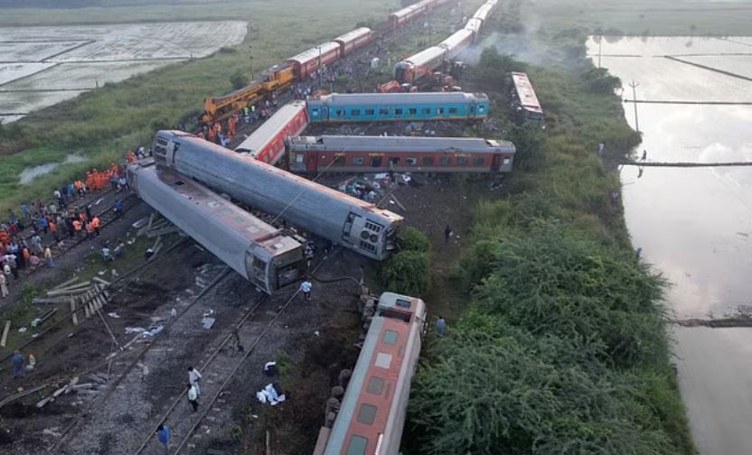 मेन लाइन छोड़कर लूप लाइन में चली गई थी ट्रेन, डाटा लॉगर वीडियो में सामने आया चौंकाने वाला सच