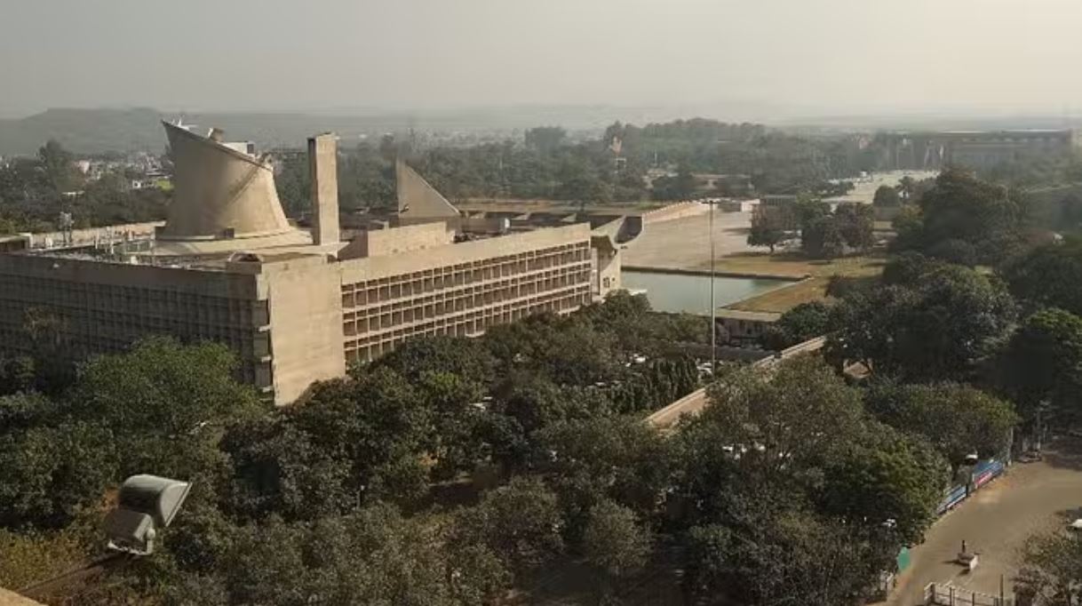 हरियाणा विधानसभा सत्र शुरू: विधायक रघुबीर कादियान ने प्रोटेम स्पीकर की शपथ ली