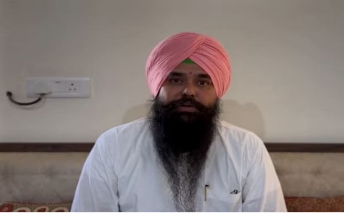पंजाब के सांसद मालविंदर कंग ने कंगना को कहा 'नशेड़ी'