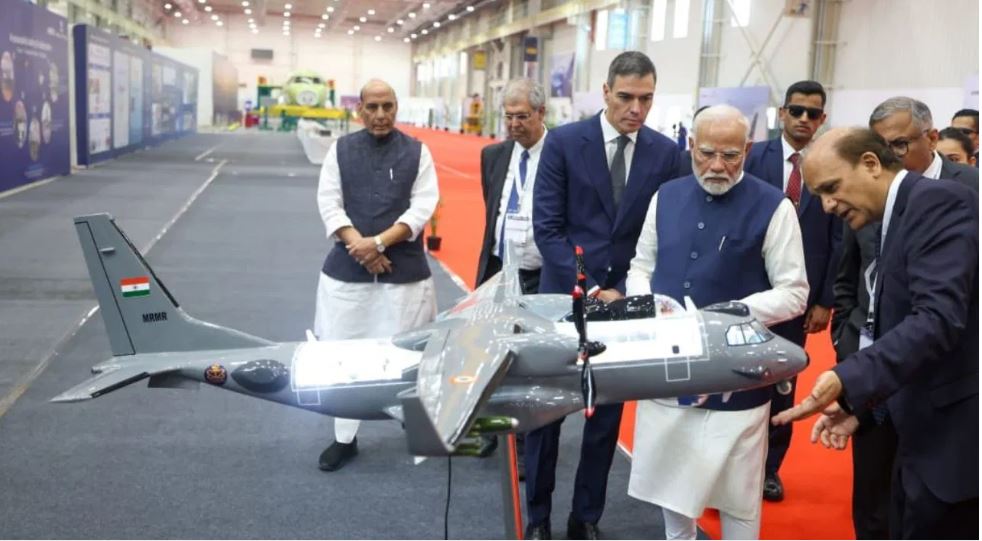 भारत की रक्षा क्रांति...पीएम मोदी ने वडोदरा विमान निर्माण परिसर को बताया ऐतिहासिक