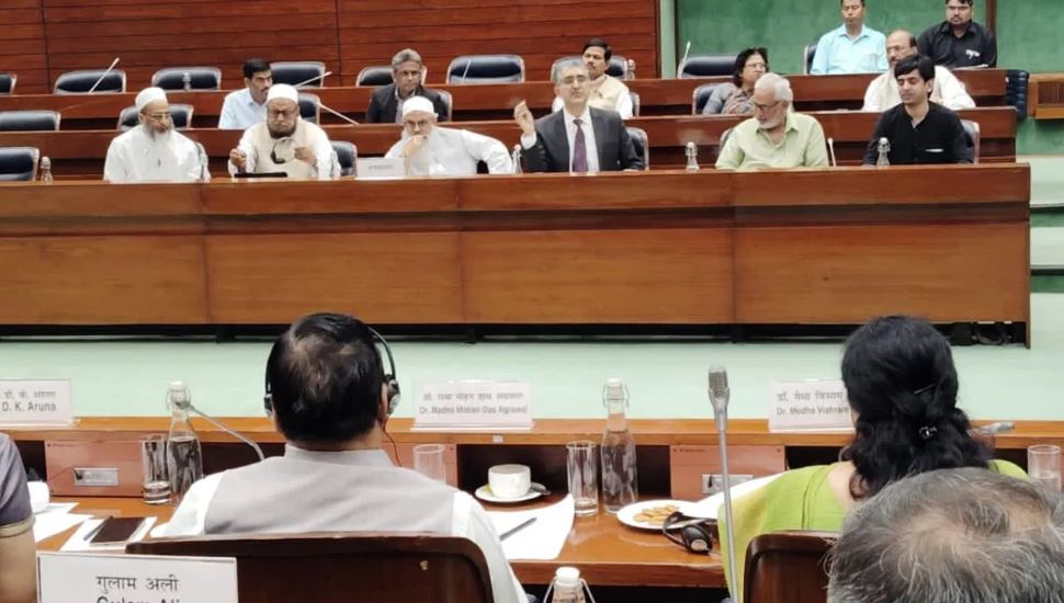वक्फ संशोधन बिल का जमीयत ने किया विरोध, विपक्षी सांसदों का जेपीसी की बैठक से बहिष्कार