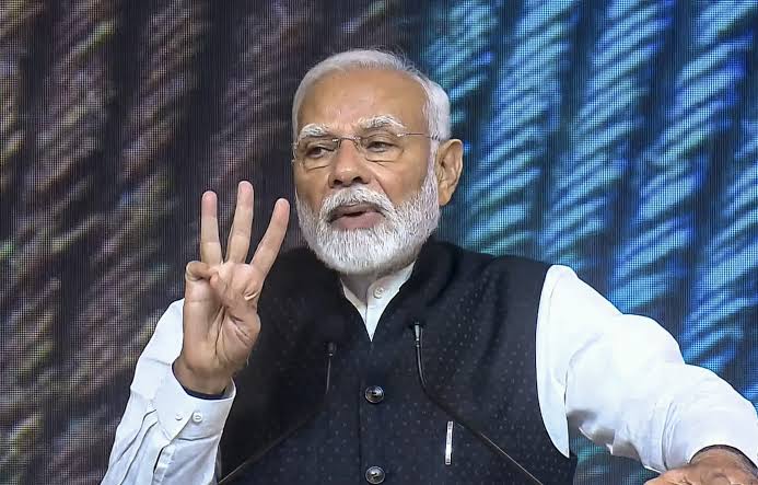 आज भारत में निवेश पर ज्यादा रिटर्न के मौके: पीएम मोदी