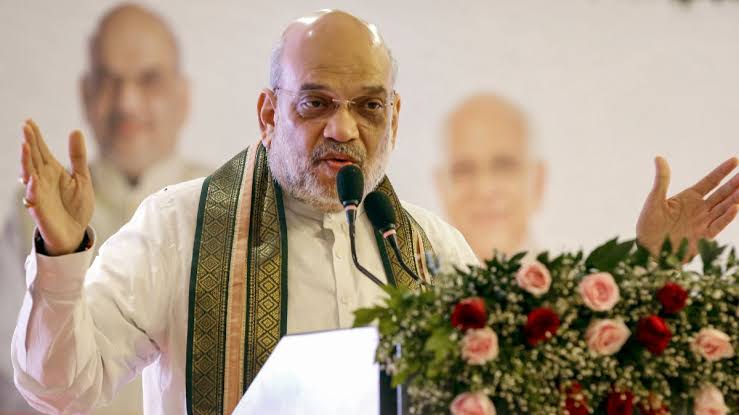 अगले 10 साल में देश में बढ़ाई जाएगी 75 हजार मेडिकल सीटें: शाह