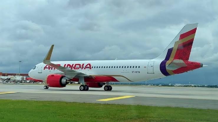 एयर इंडिया सहित 30 फ्लाइट्स को मिली बम से उड़ाने की धमकी, जांच शुरू