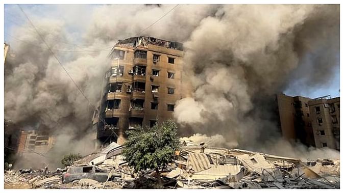 हिजबुल्ला के गढ़ में इस्राइली हमले जारी, लाखों लोग हुए विस्थापित