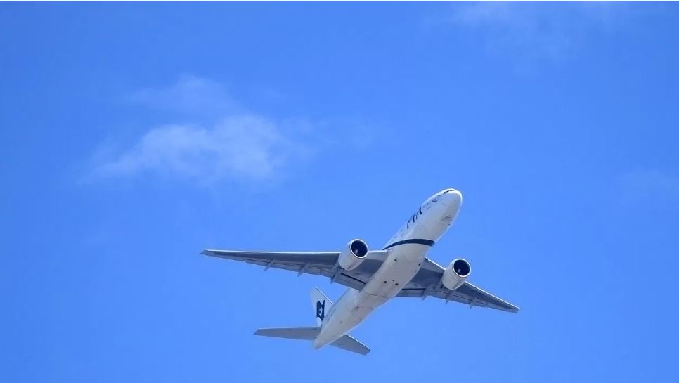 विमानों में फर्जी बम धमकी मामले में सरकार की सख्ती का असर