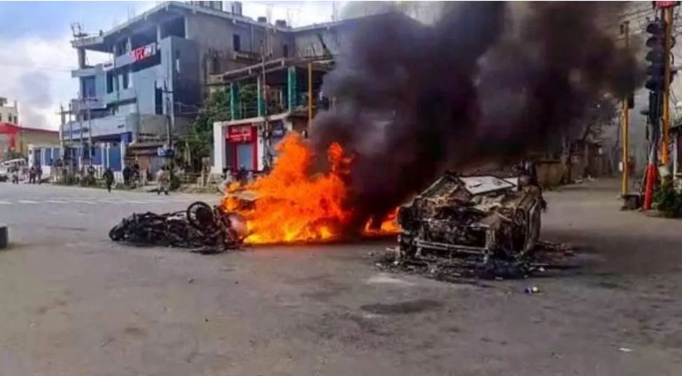 मणिपुर: दो युवकों के अपहरण से बढ़ा तनाव, सड़कों पर उतरा मैतेई समुदाय