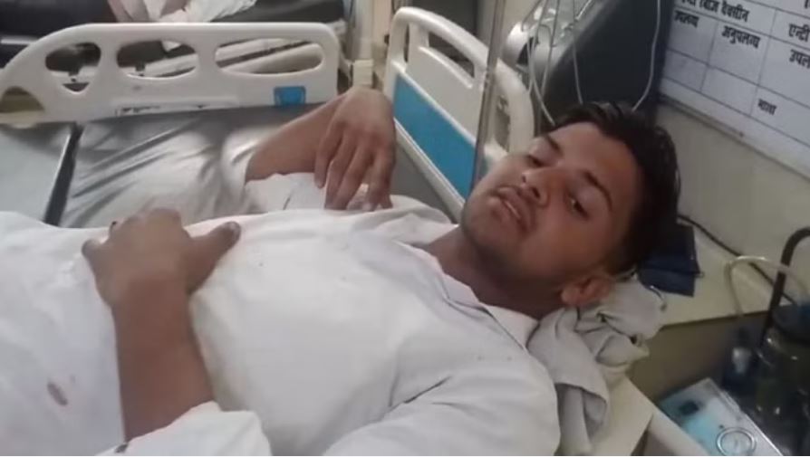 मेरठ में दिनदहाड़े चली गोली: बस में सवार छात्रों पर फायरिंग, दो छात्र घायल