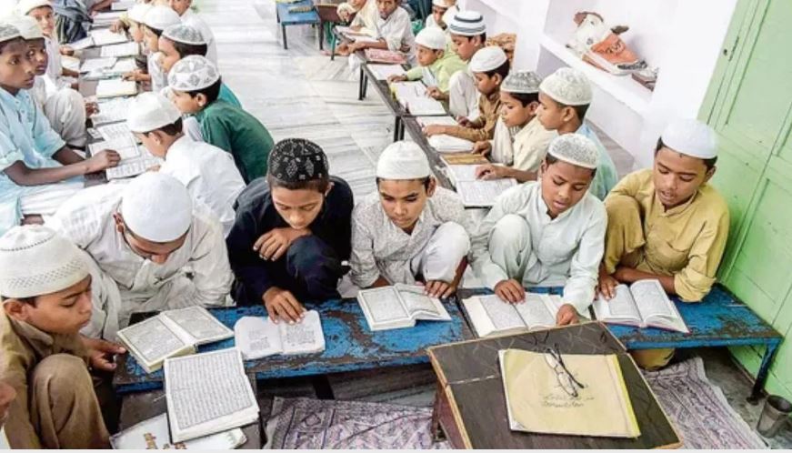 मदरसा एक्ट मामले में सुप्रीम कोर्ट में फैसला सुरक्षित