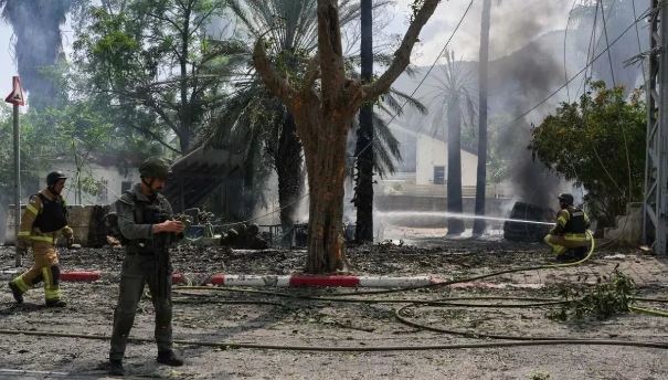 इजरायल में अंधाधुंध फायरिंग, महिला की मौत और कई लोग घायल