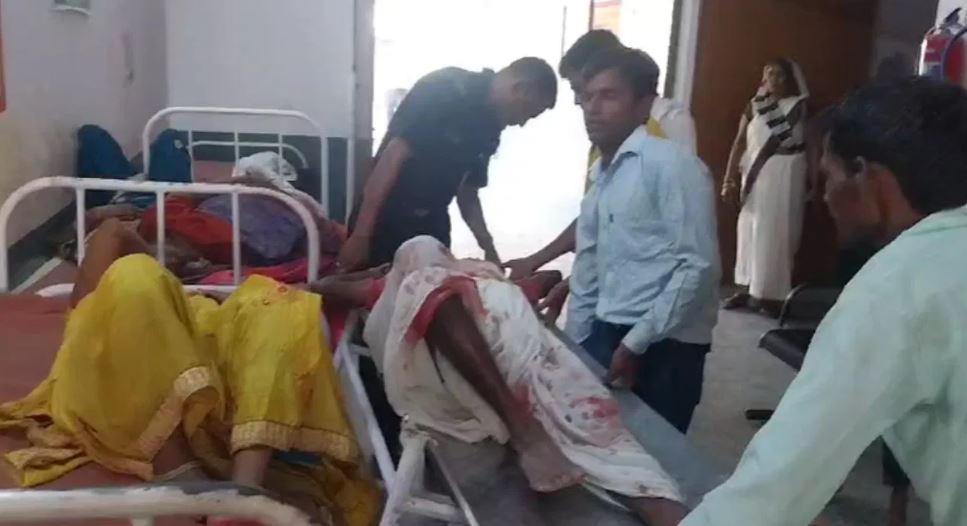 संभल में भीषण हादसा, श्रद्धालुओं से भरी ट्रैक्टर-ट्रॉली पलटी; 28 घायल