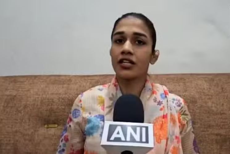 साक्षी मलिक पर भड़की दंगल गर्ल बबीता: बोलीं- मुझ पर लगाए आरोप गलत