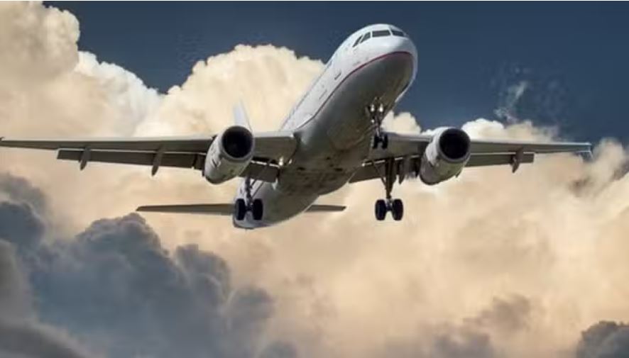 एक बार फिर 30 से अधिक विमानों को बम से उड़ाने की धमकी