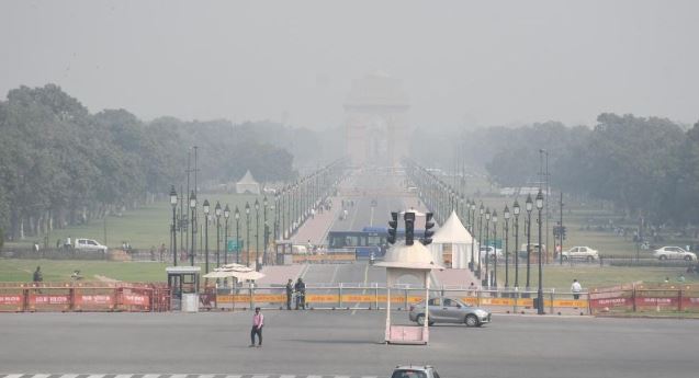दिल्ली में 'खतरनाक' हुआ एयर इंडेक्स, एक्यूआई 500 के पार