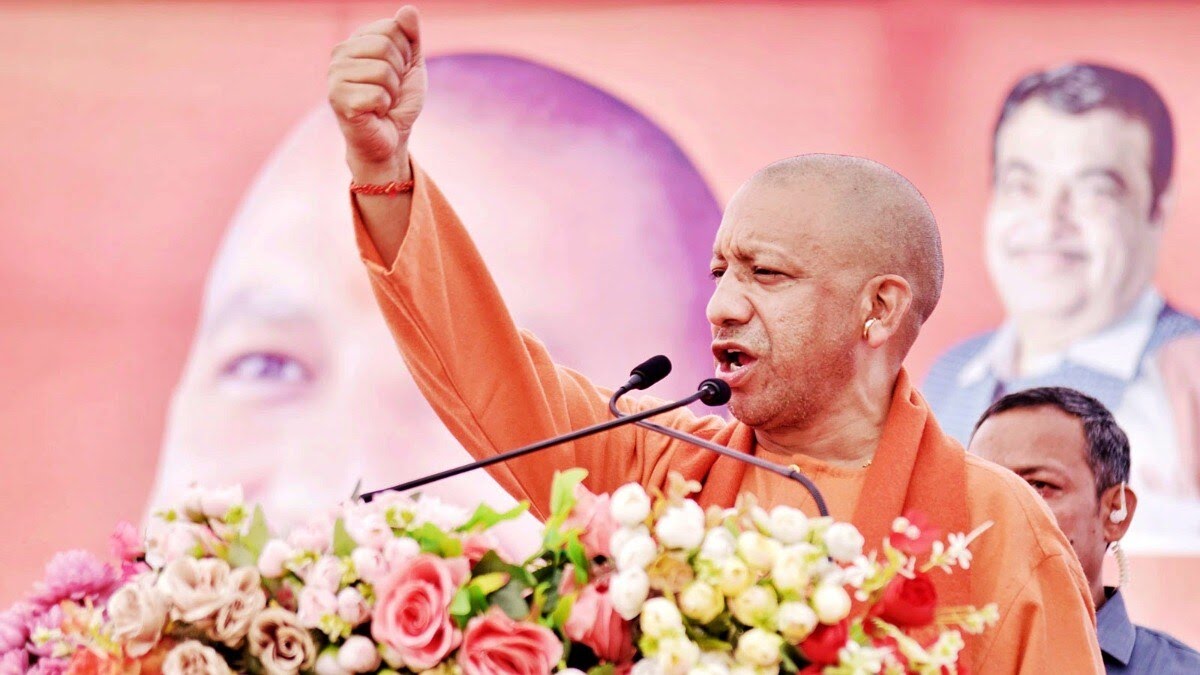 'सपाई गुंडे-माफियाओं का लात-घूंसों से इलाज करेंगी बेटियां', मुरादाबाद के में बोले सीएम योगी
