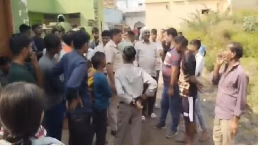 अलवर: कार हटाने को लेकर शुरू हुए विवाद में चली लाठियां, हमलावरों ने मां-बेटे का सिर फोड़ा