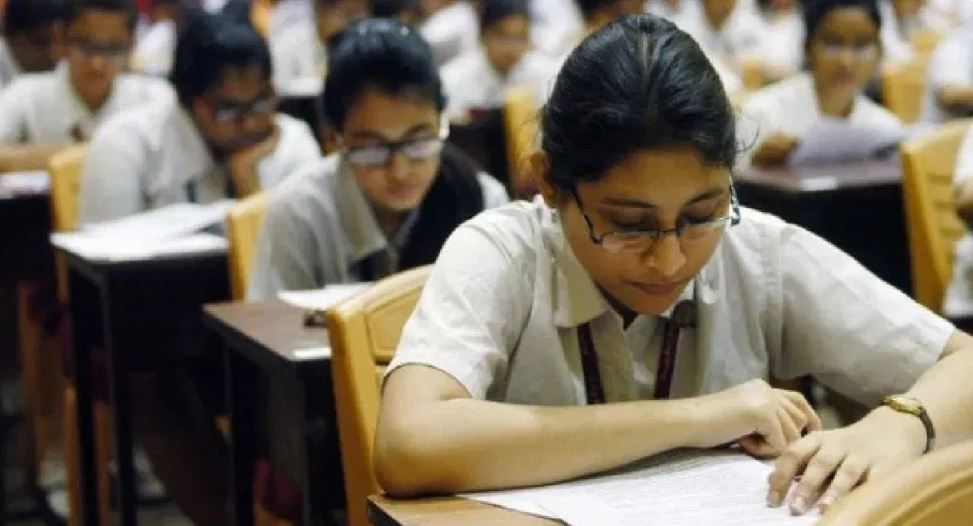 सीबीएसई ने 10वीं और 12वीं बोर्ड परीक्षा की जारी की डेट शीट