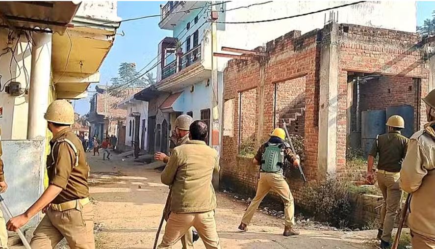 मीरापुर उपचुनाव: ओवैसी बोले- गुंडागर्दी के खिलाफ हिम्मत दिखाने वालों पर दर्ज किए मुकदमे