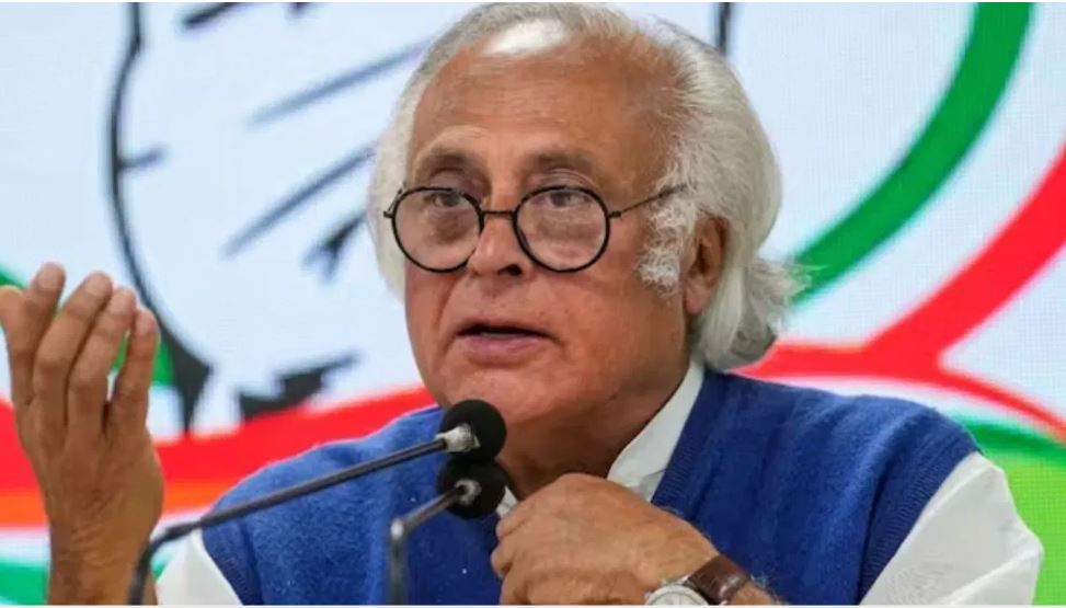 लोगों की नहीं बढ़ रही सैलरी और पीएम नरेंद्र मोदी हाइप बनाने में बिजी हैं: जयराम रमेश