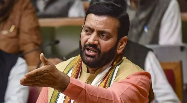 सीएम सैनी ने गुरुग्राम नगर निगम के क्लर्क को किया सस्पेंड