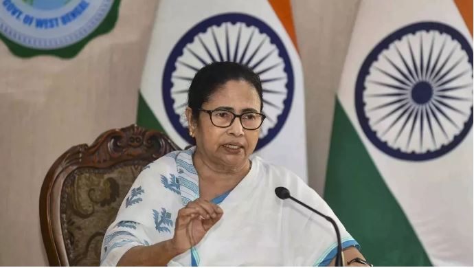 वक्फ बिल को लेकर भड़कीं ममता बनर्जी, कहा- 'राज्यों से नहीं की गई चर्चा'