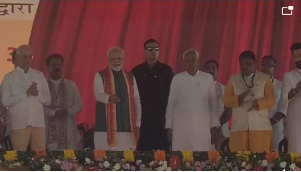 जमुई में पीएम मोदी ने 6600 करोड़ की योजनाओं का किया शिलान्यास