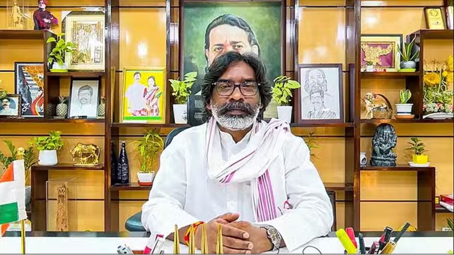 सड़क दुर्घटना में घायल हुए बिरसा मुंडा के वंशज, सोरेन ने बेहतर इलाज सुनिश्चित करने के दिए निर्देश