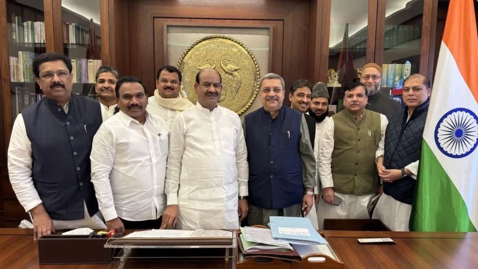 वक्फ बोर्ड बिल पर जेपीसी का कार्यकाल बढ़ाने की मांग, विपक्षी सांसदों ने दिए ये तर्क