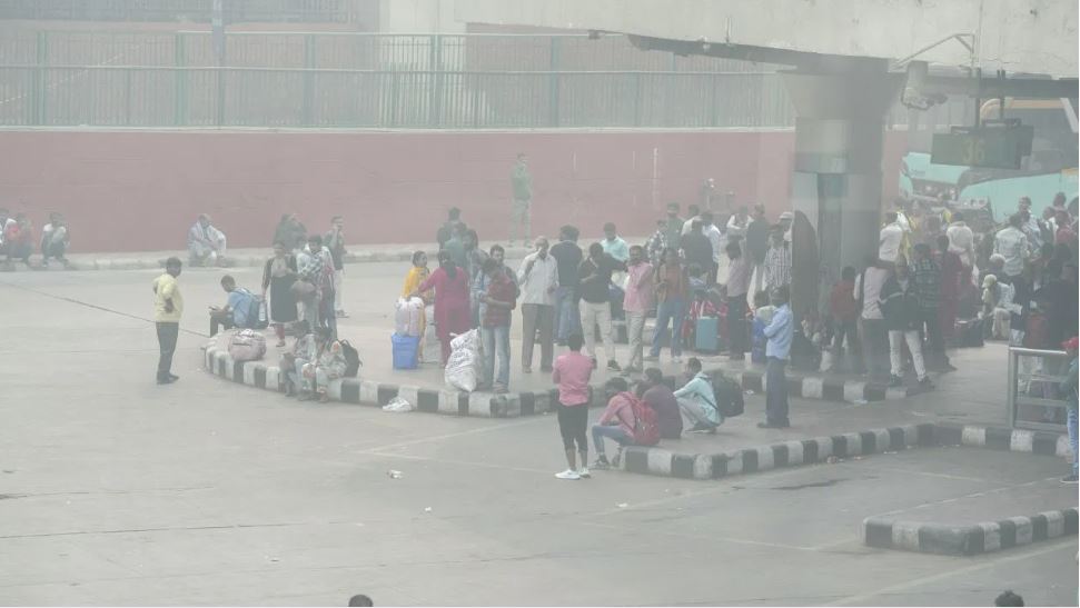 नोएडा में कल भी बंद रहेंगे 12वीं तक के स्कूल, डीएम ने जारी किया आदेश