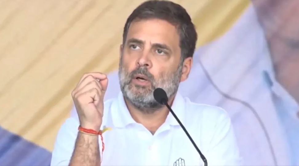 कांग्रेस की गारंटियों... राहुल गांधी ने पीएम मोदी पर किया पलटवार
