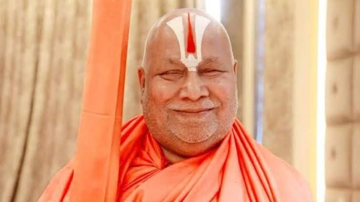 स्वामी रामभद्राचार्य की हालत में दूसरे दिन सुधार, सांस लेने में तकलीफ के चलते कराया गया था भर्ती