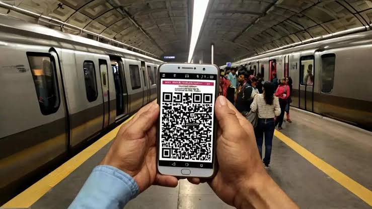 दिल्ली मेट्रो ने शुरू की नई सुविधा, स्टेशनों पर लगाया गया एकीकृत क्यूआर