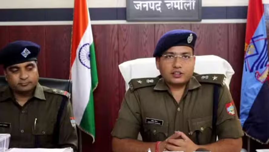 चमौली: ऑनलाइन गेमिंग के चक्कर मे नाबालिग ने अपने ही घर में कराई लाखों की चोरी, तीन गिरफ्तार