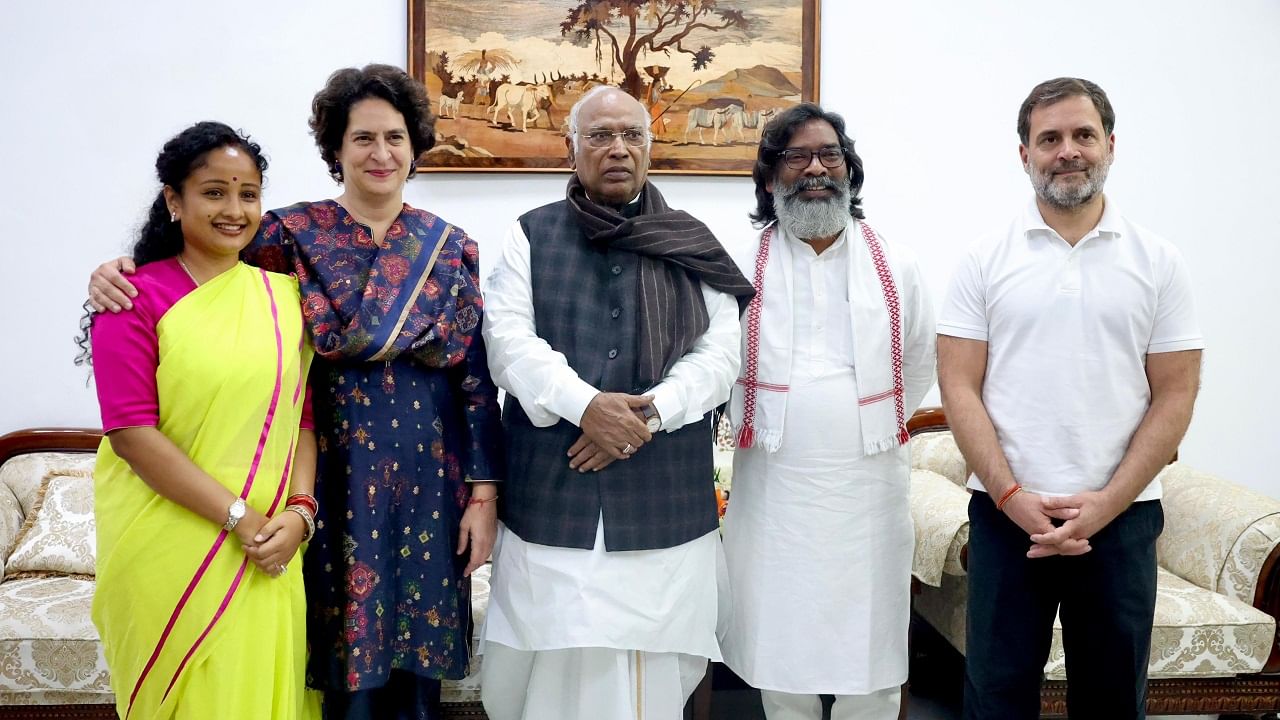 झारखंड में कांग्रेस को नहीं मिलेगा डिप्टी सीएम का पद, 4 मंत्री पद से करना पड़ेगा संतोष!
