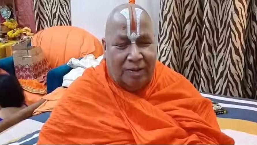 देहरादून के सिनर्जी अस्पताल में भर्ती हुए स्वामी रामभद्राचार्य, सांस लेने में हो रही तकलीफ