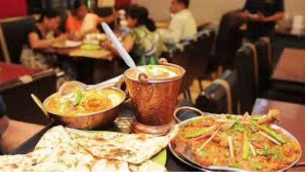 तेलंगाना: रेस्टोरेंट में खाना खाने के बाद महिला की मौत, 4 की हालत गंभीर