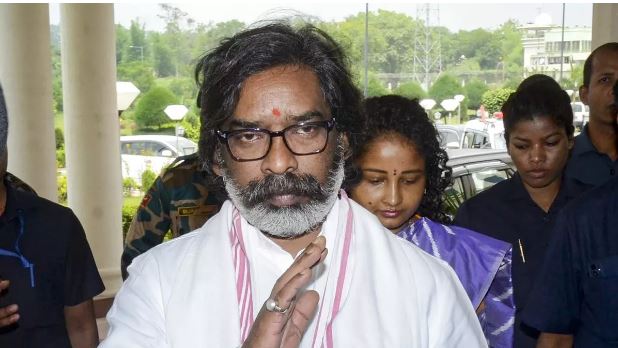 चुनाव के बीच जेएमएम का बड़ा एक्शन, सात नेता 6 साल के लिए निष्कासित