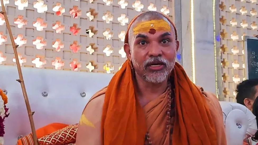 स्वामी अविमुक्तेश्वरानंद के रुख ने किया हैरान… महाराष्ट्र चुनाव में महायुति का समर्थन का ऐलान