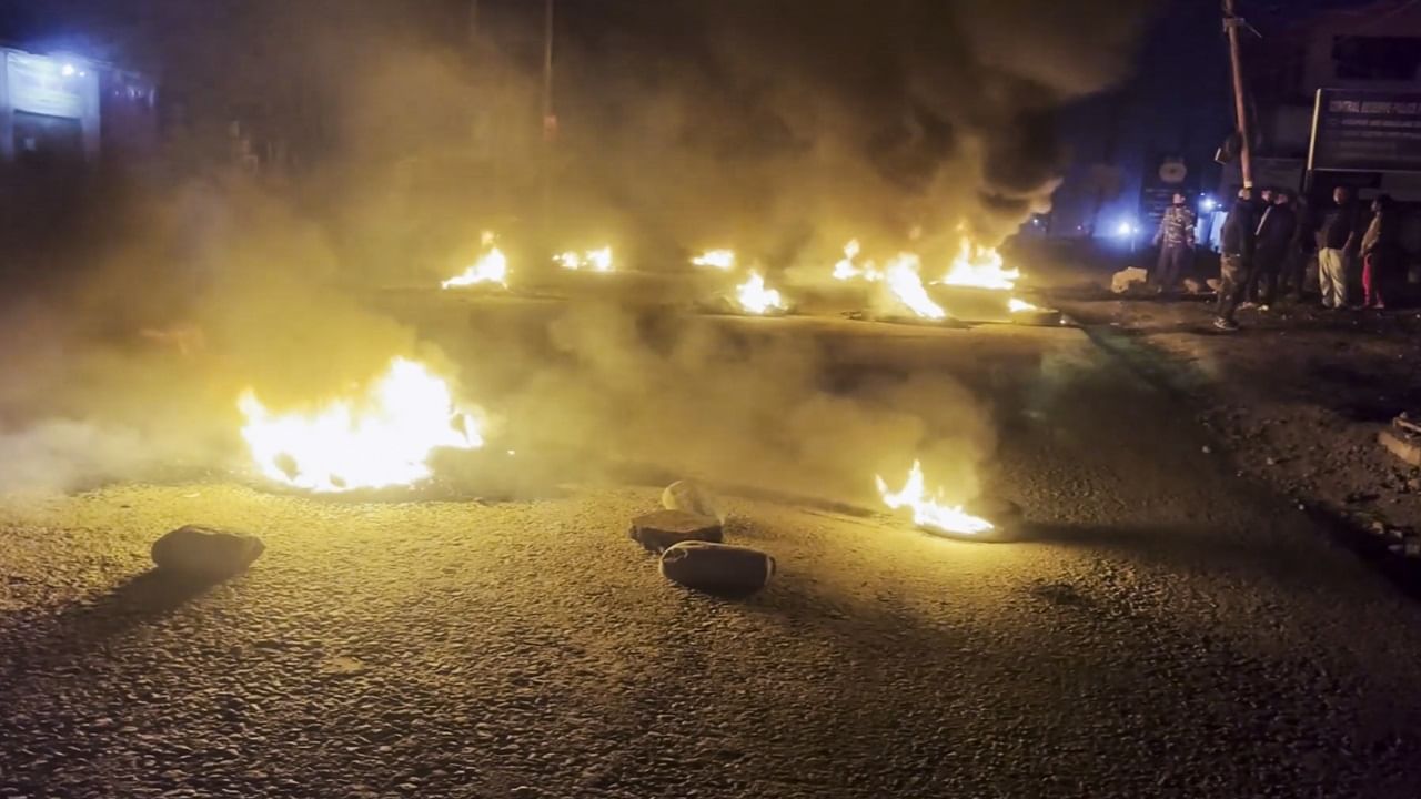 मणिपुर में लगातार दूसरे दिन हिंसा, इंफाल में बीजेपी विधायक के घर पर हमला