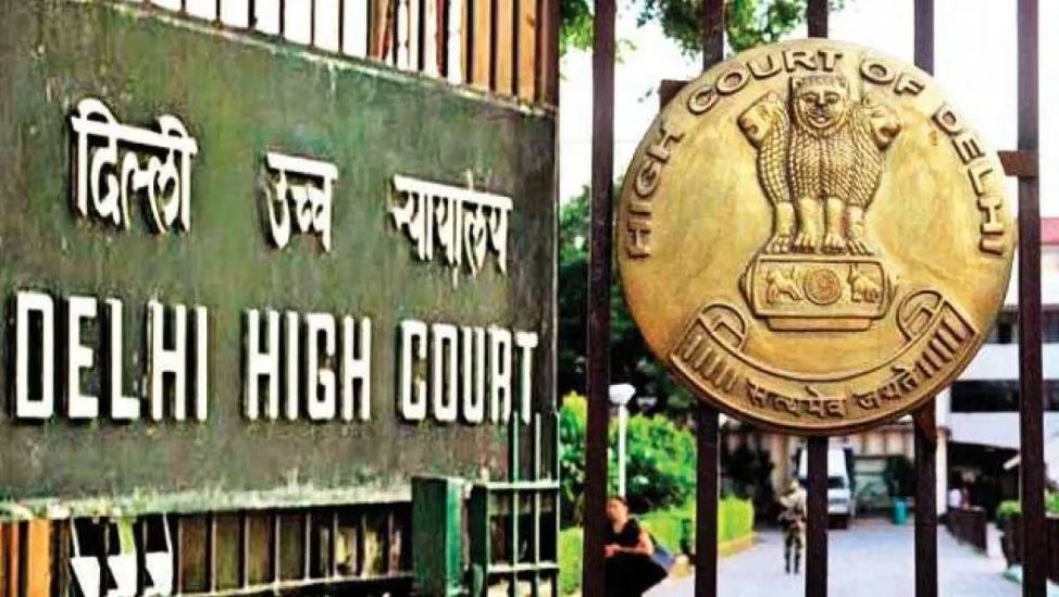 दिल्ली हाईकोर्ट से पूजा खेडकर को राहत, कोर्ट ने अंतरिम जमानत को रखा बरकरार