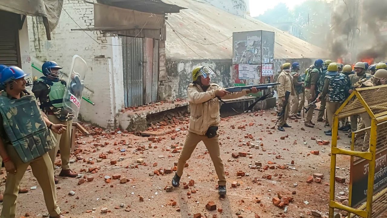 पुलिस नहीं, फिर किसने चलाई गोली… संभल में 5 मौतों का जिम्मेदार कौन?