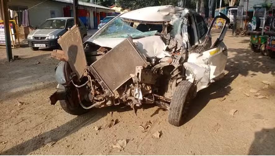 रुड़की: कोहरा बना काल...ट्रैक्टर-ट्रॉली में घुसी कार, दो युवकों की मौत