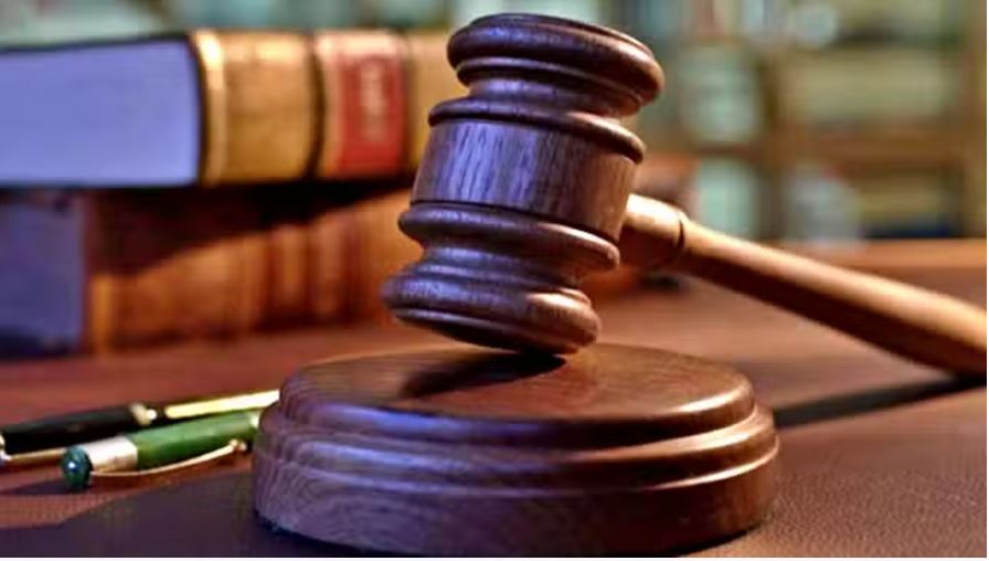 नैनीताल हाईकोर्ट पहुंचा विवाद, मुस्लिम समुदाय ने की मस्जिद को सुरक्षा देने की मांग