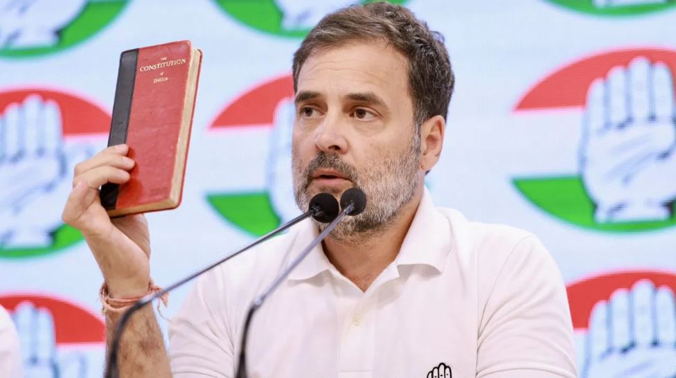 संविधान पर कांग्रेस का कार्यक्रम, राहुल गांधी बोले- दलितों की बात करने पर बंद होता है माइक