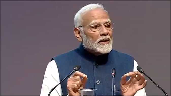 संविधान दिवस पर पीएम मोदी का संबोधन- देश की सुरक्षा को चुनौती देने वालों को मिलेगा करारा जवाब