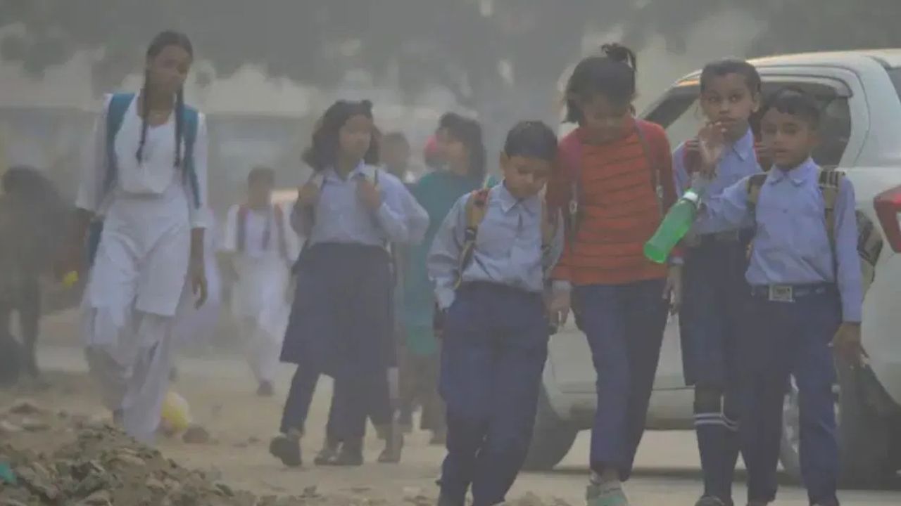 दिल्ली-एनसीआर में खुलेंगे स्कूल, ऑनलाइन-ऑफलाइन दोनों मोड में चलेंगी क्लास